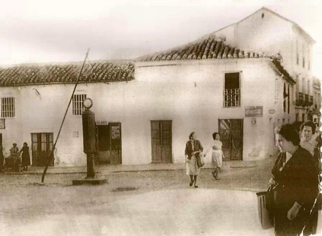 Gasolinera 7 puertas